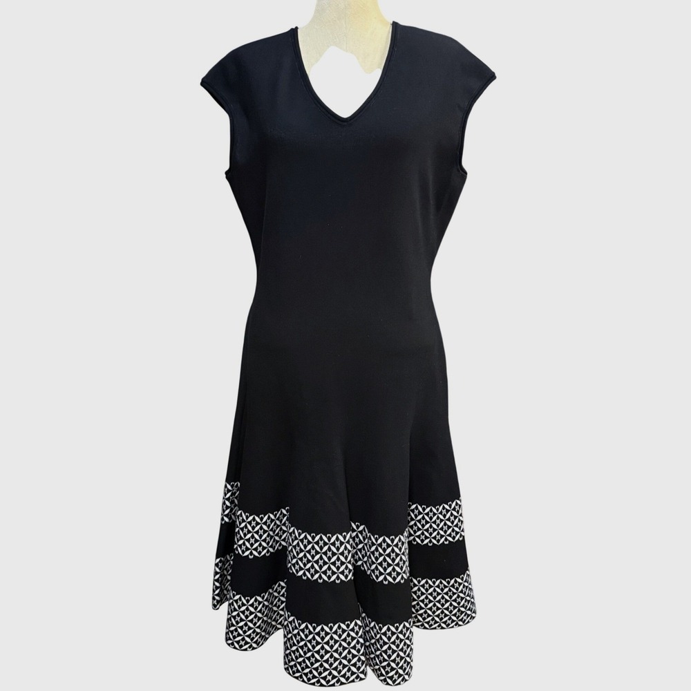 St. John 14 Black Geometric Knit Fit Flare Dress Career Cocktail Luxury LBD $980